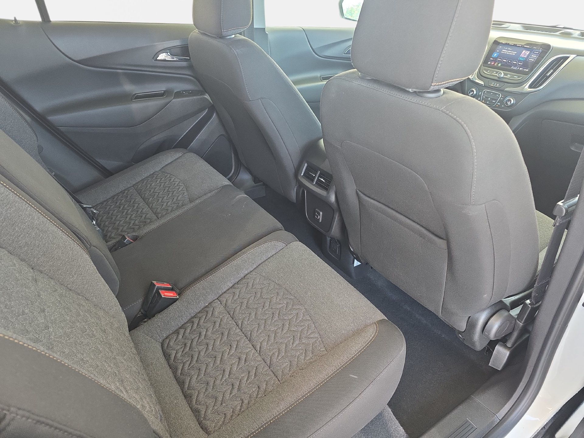 Used 2023 Chevrolet Equinox LT FWD image 11