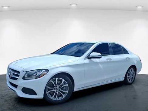 Used 2018 Mercedes-Benz C 300 Sedan image 2