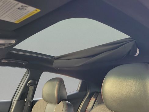 Used 2019 Hyundai Veloster Turbo image 31