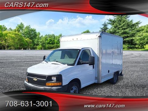 Used 2014 Chevrolet Express 3500 image 1