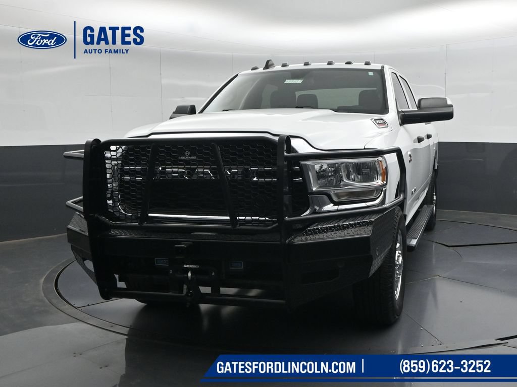 Used 2022 RAM 3500 Tradesman w/ Chrome Appearance Group AWD/4WD image 5