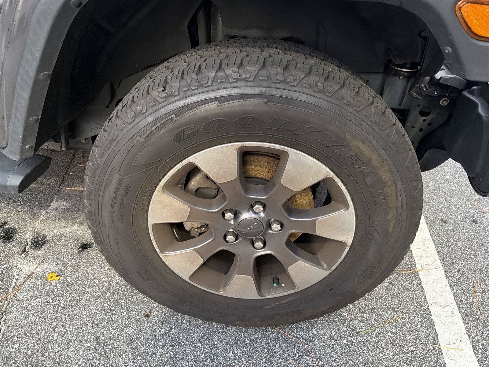 Used 2021 Jeep Wrangler Unlimited Sahara w/ Uconnect 4C Nav & Sound Group AWD/4WD image 9