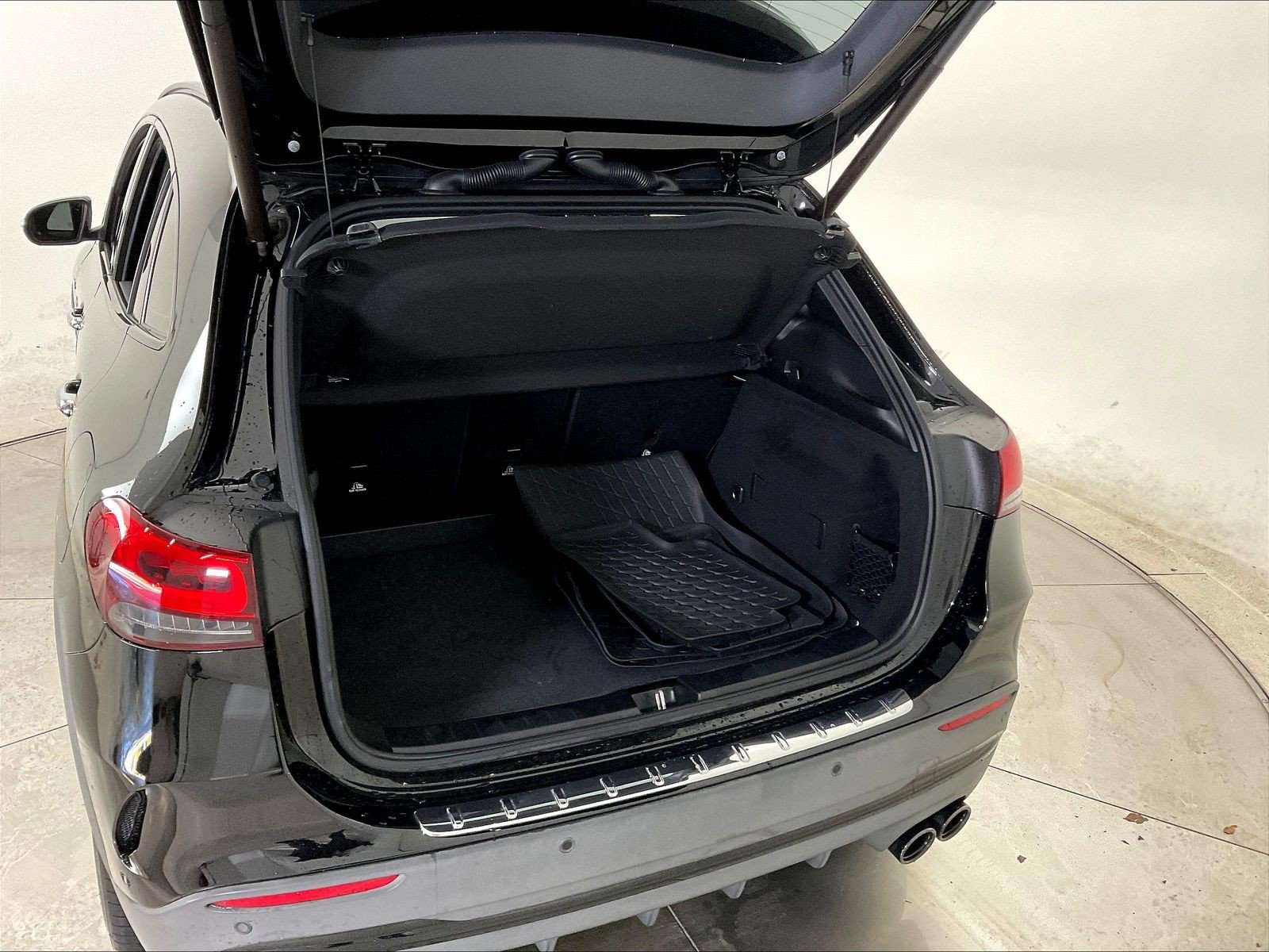 Certified 2022 Mercedes-Benz GLA 45 AMG 4MATIC image 40