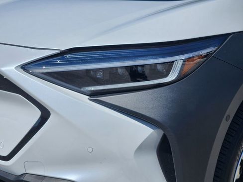 Used 2025 Subaru Solterra AWD/4WD image 8