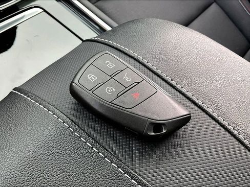 Used 2026 Chevrolet Traverse Z71 w/ Driver Confidence Package image 34