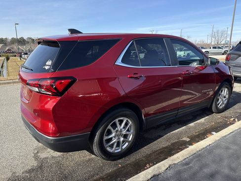 Certified 2022 Chevrolet Equinox LT image 10