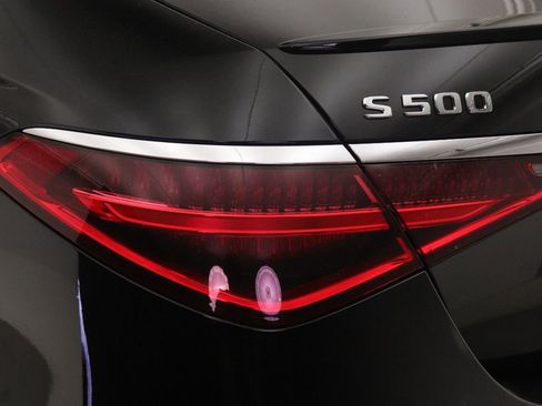 Certified 2022 Mercedes-Benz S 500 4MATIC image 21