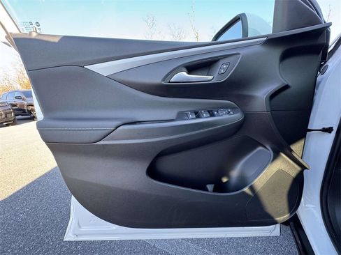 Used 2024 Buick Envista Preferred image 26