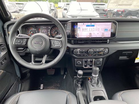 New 2026 Jeep Gladiator Sport AWD/4WD image 9