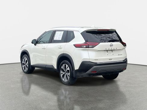 Certified 2023 Nissan Rogue SV w/ SV Premium Package image 7