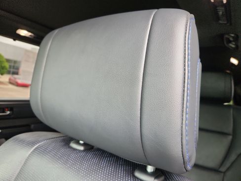 Used 2024 Toyota Sequoia Platinum AWD/4WD image 11