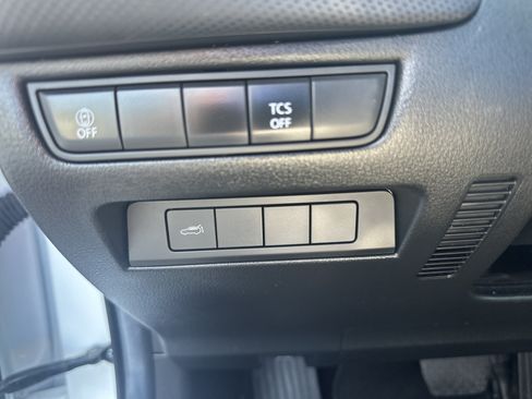 Used 2025 MAZDA CX-50 AWD 2.5 S w/ Preferred Package image 11