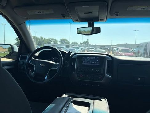 Used 2018 Chevrolet Silverado 1500 LT w/ Texas Edition AWD/4WD image 22
