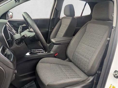 Used 2024 Chevrolet Equinox LT FWD image 16