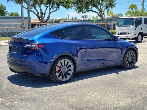 Used 2023 Tesla Model Y Long Range AWD/4WD image 3