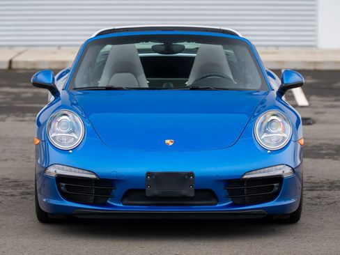 Used 2015 Porsche 911 Targa 4S image 16