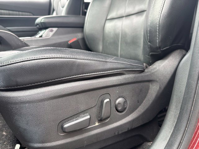 Used 2023 Kia Telluride EX w/ EX Captain's Chair Package FWD image 5