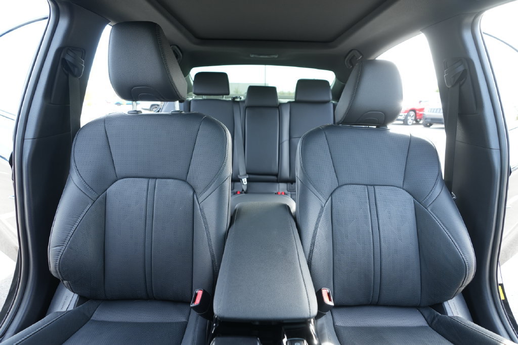 Used 2025 Toyota Camry XSE FWD image 40