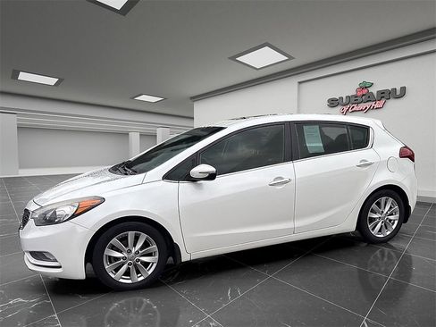Used 2015 Kia Forte EX w/ EX Premium Package image 10