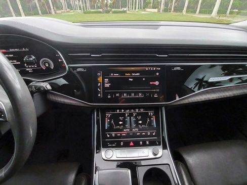 Used 2020 Audi Q8 Prestige w/ Prestige Package AWD/4WD image 28