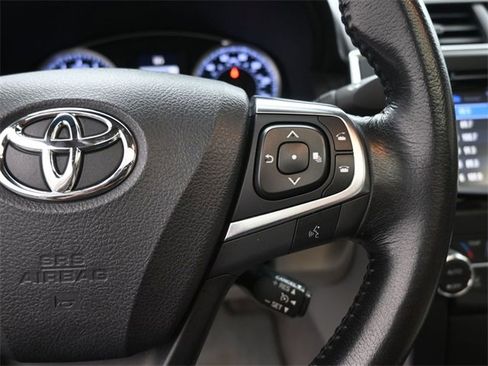 Used 2016 Toyota Camry XLE image 28