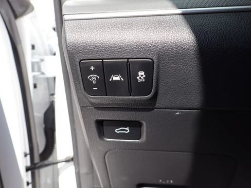 Used 2022 Kia K5 GT-Line AWD/4WD image 12