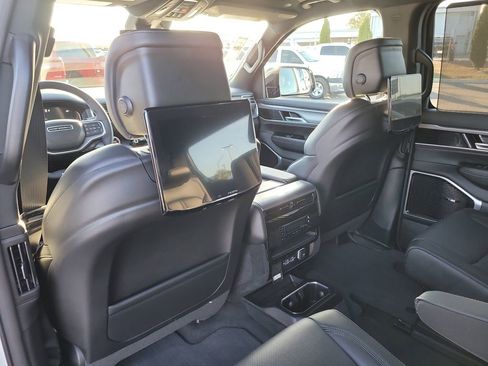 New 2026 Jeep Grand Wagoneer Limited AWD/4WD image 13