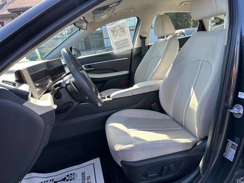 Used 2025 Hyundai Sonata SEL FWD image 10