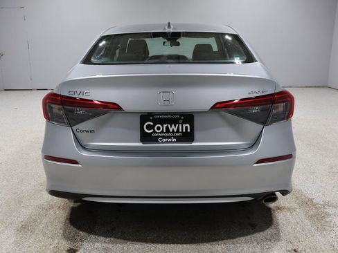 Used 2024 Honda Civic Sport image 3