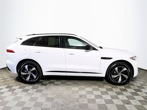 Used 2024 Jaguar F-PACE R-Dynamic S image 9