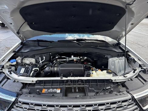Used 2023 Ford Explorer XLT w/ Equipment Group 202A RWD image 25