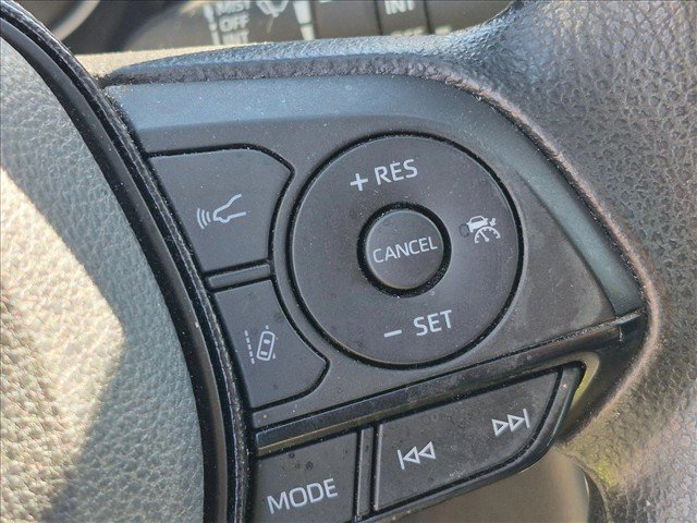 Used 2021 Toyota RAV4 XLE FWD image 15