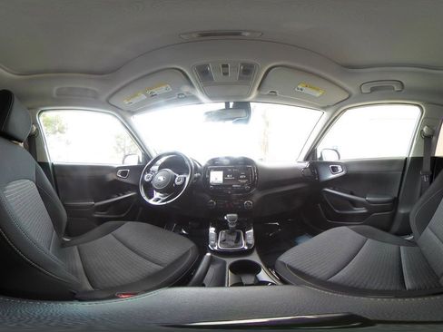 Used 2021 Kia Soul EX image 45
