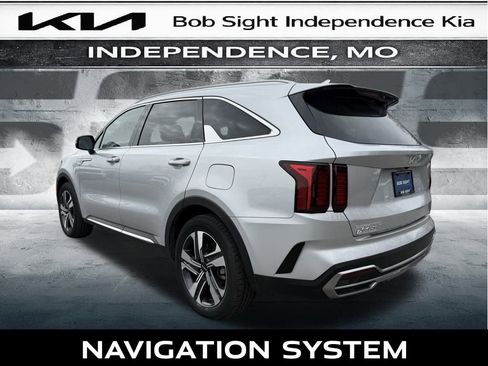 Certified 2023 Kia Sorento EX image 10