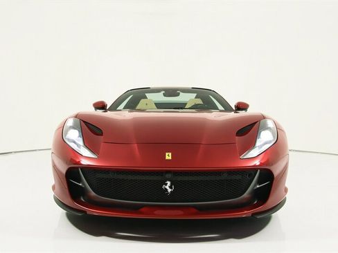 Used 2021 Ferrari 812 GTS RWD image 3