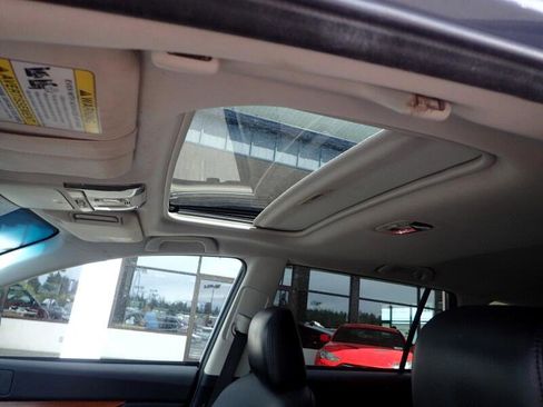 Used 2014 Subaru Outback 2.5i Limited image 14