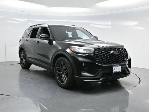 Used 2025 Ford Explorer ST AWD/4WD image 66