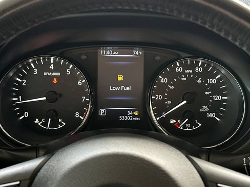 Used 2017 Nissan Rogue Sport SL FWD image 24