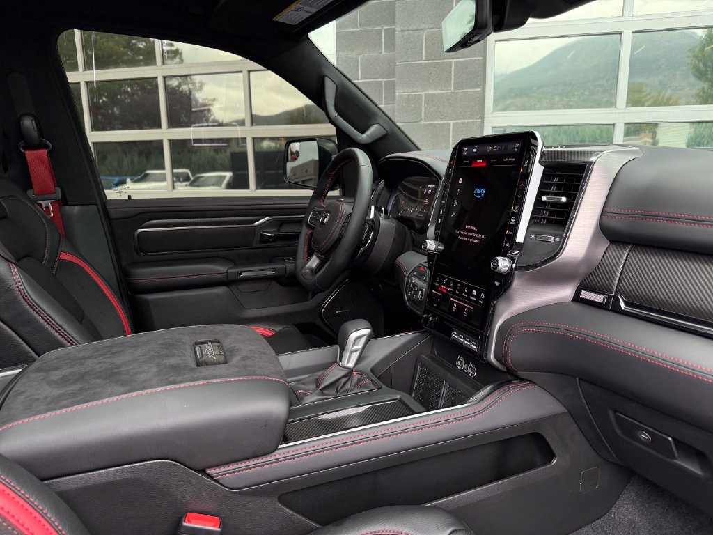 Used 2027 RAM 1500 4x4 Crew Cab image 60