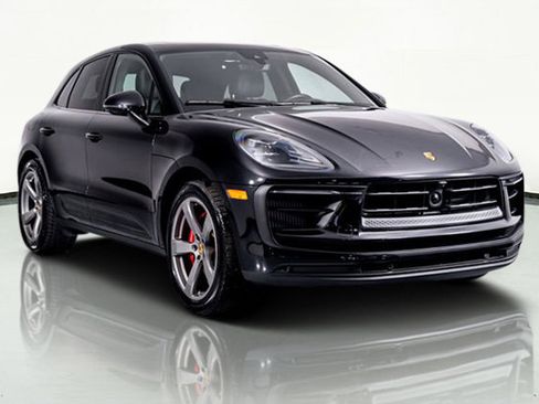 Used 2022 Porsche Macan S w/ Premium Package Plus image 5