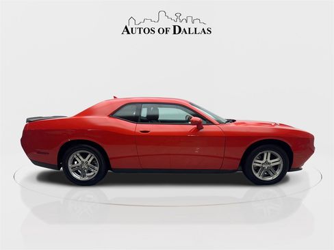Used 2023 Dodge Challenger SXT w/ Plus Package image 10