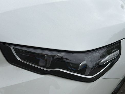 Certified 2024 BMW 530i xDrive w/ M Sport Package AWD/4WD image 11