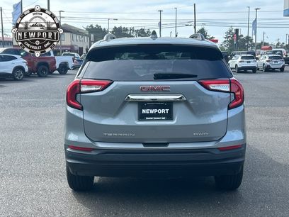 Used 2023 GMC Terrain SLE w/ Driver Convenience Package