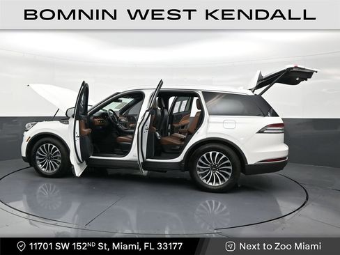 Used 2022 Lincoln Aviator Reserve w/ Elements Package Plus image 31