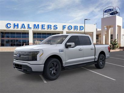 New 2025 Ford F150 Lightning Lariat w/ Max Trailer Tow Package