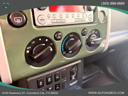 Used 2012 Toyota FJ Cruiser 4WD w/ Upgrade Pkg image 23