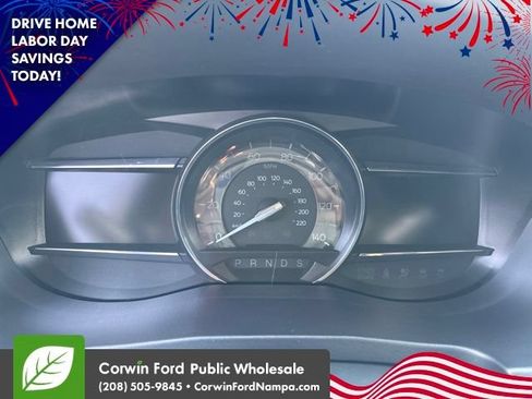 Used 2017 Ford Explorer XLT w/ Equipment Group 202A AWD/4WD image 19
