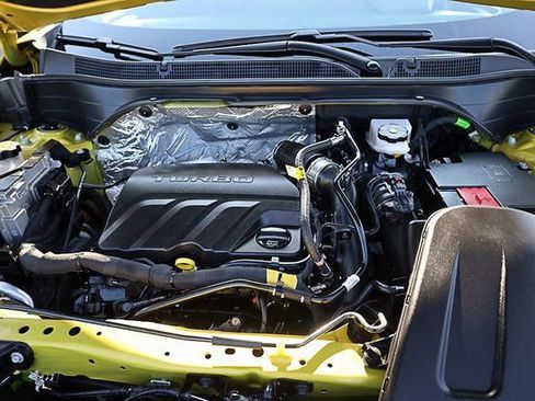 Used 2025 Chevrolet Trax ACTIV image 26