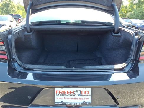Used 2019 Dodge Charger R/T w/ Plus Group RWD image 17