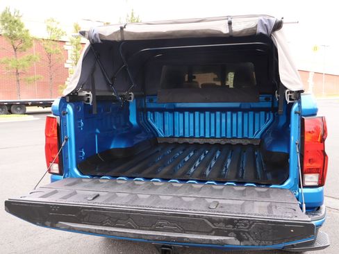 Used 2023 Chevrolet Colorado LT w/ LT Convenience Package image 21